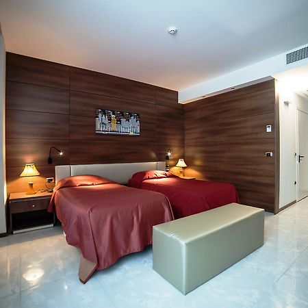 Family Center Hotel Atena Lucana Extérieur photo